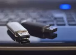 Counterfeit flash drive – Beware of attractive prices!